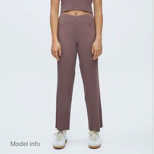 Ribbed Lounge Pant from Kotn.